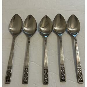 Vintage‎ Customcraft Fluer De Lis Set Of 5 Soup/Dinner Spoon Stainless Flatware